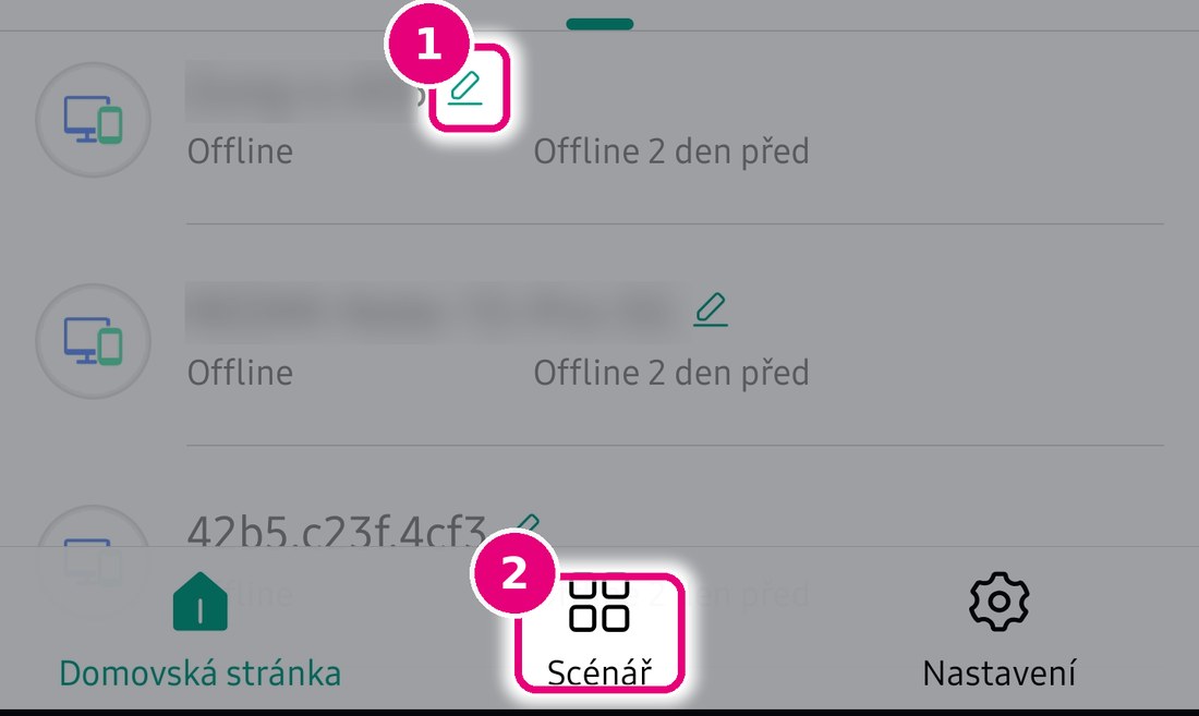 Seznam připojených zařízení s tužkou pro přejmenování a záložka Scénář ve spodní liště