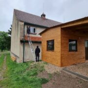 Instalace kamerového systému Instalace kamerového systému na rodinném domě pro zvýšení bezpečnosti a dohled.