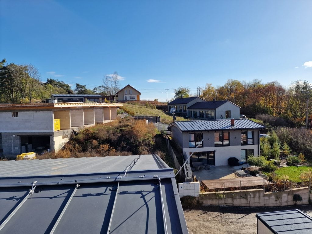 Moderní rodinný dům s terasou a zahradou v klidné lokalitě Klučov.
