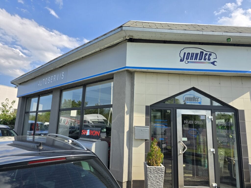 JohnDee - servis a zabezpečení domu.