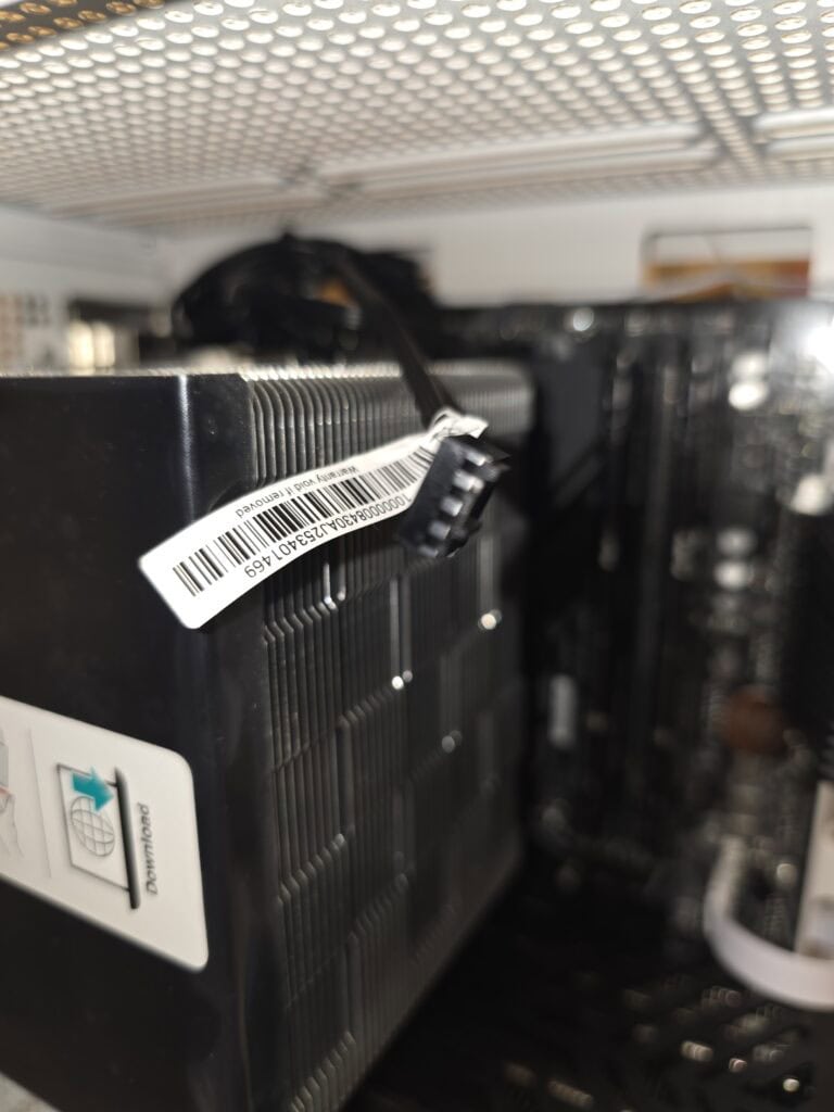 Počítačové komponenty a hardware pro domácí i firemní použití.